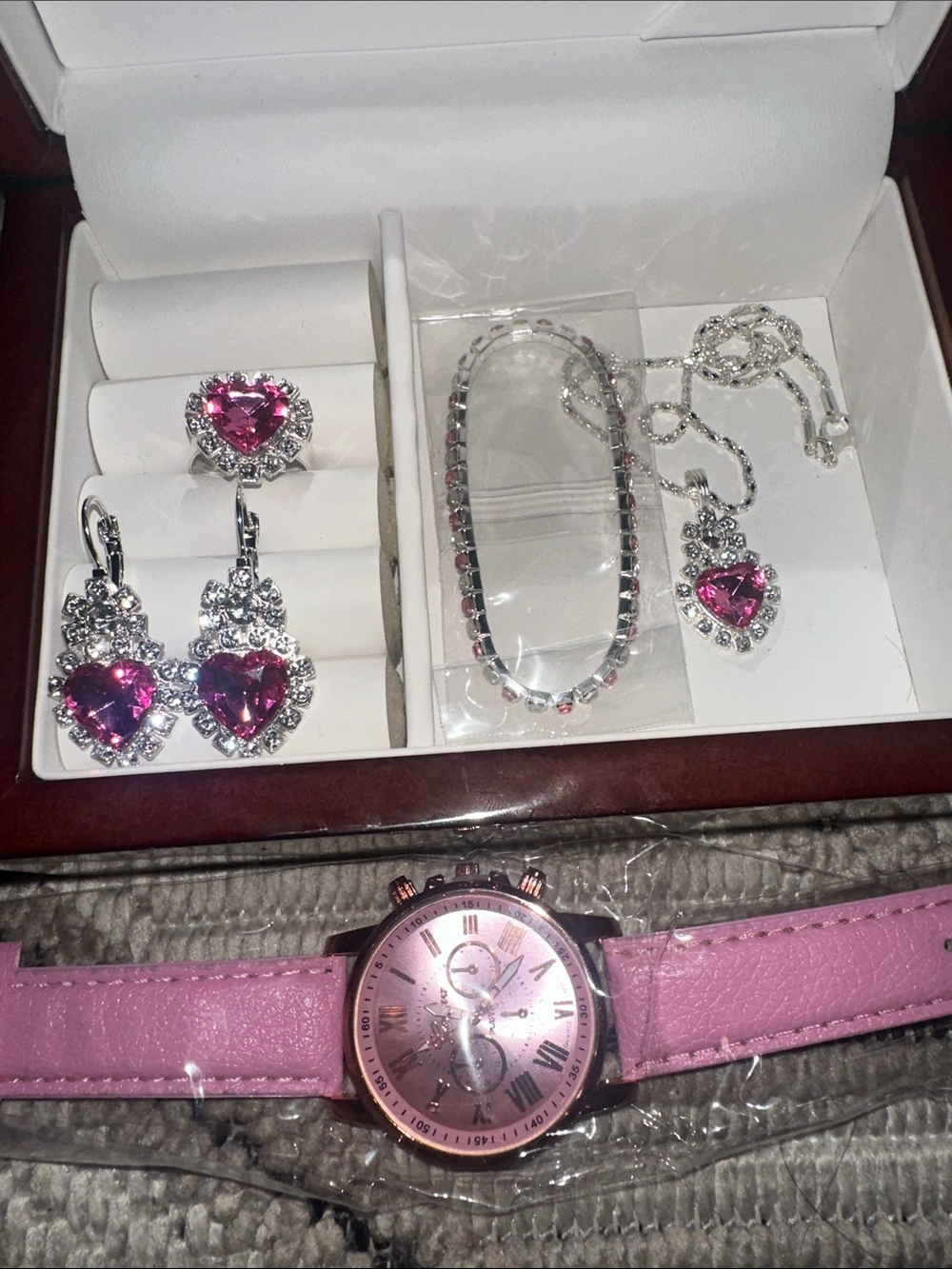 Women’s Pink Jewelry Set